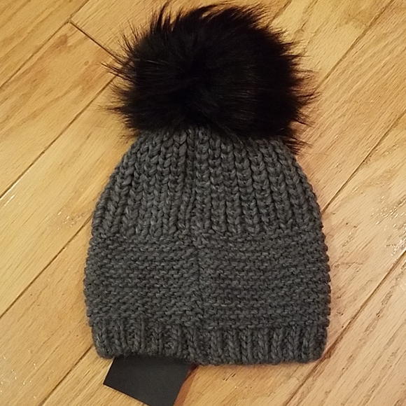 NWT Ba-Bo knit hat with faux fur pom main image 4